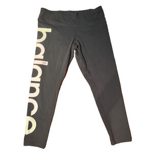 New Balance Black and White Spellout Knit size LARGE Workout Leggings Pants